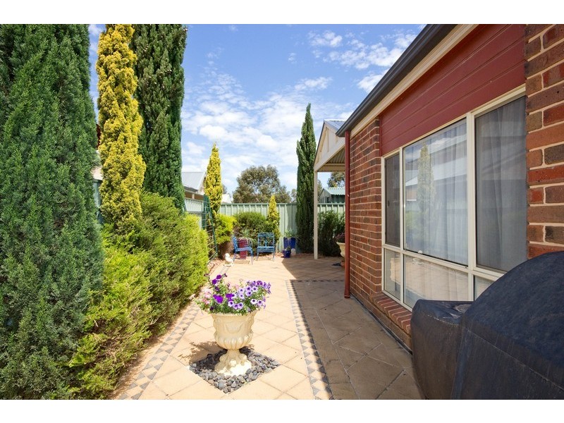 6 Sandpiper Chase, Mawson Lakes SA 5095