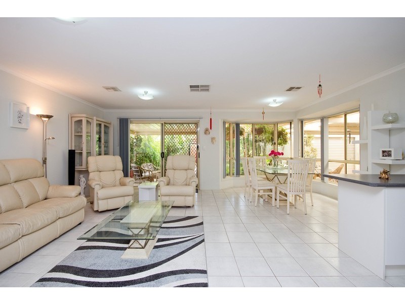 3 Meadow Lane, Para Hills West SA 5096