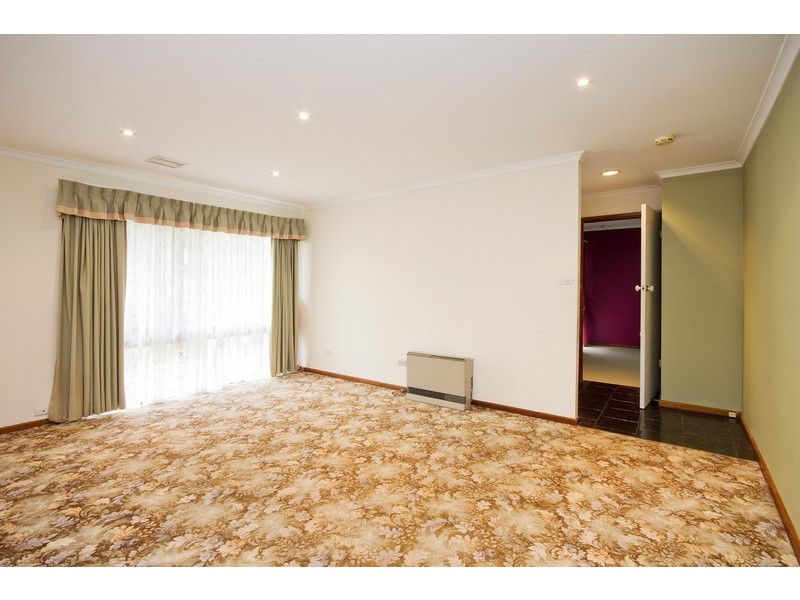 8 Cardnell Crescent, Elizabeth East SA 5112