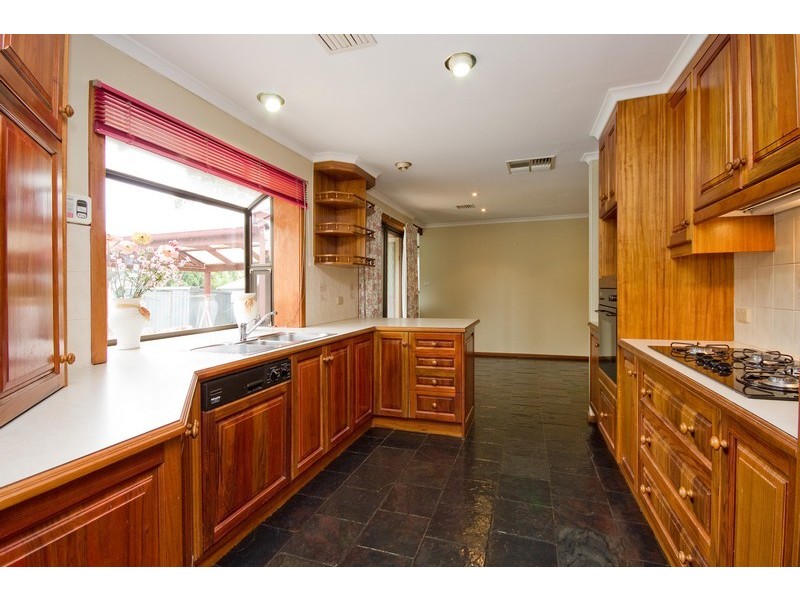 8 Cardnell Crescent, Elizabeth East SA 5112