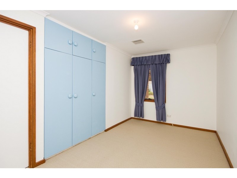 8 Cardnell Crescent, Elizabeth East SA 5112