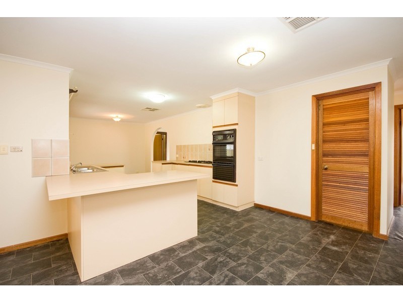 40 Kensington Way, Burton SA 5110