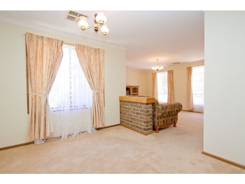 12 Bent Court, Wynn Vale SA 5127