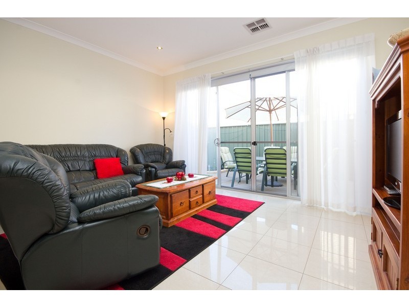 16 Mackenzie Circuit, Mawson Lakes SA 5095