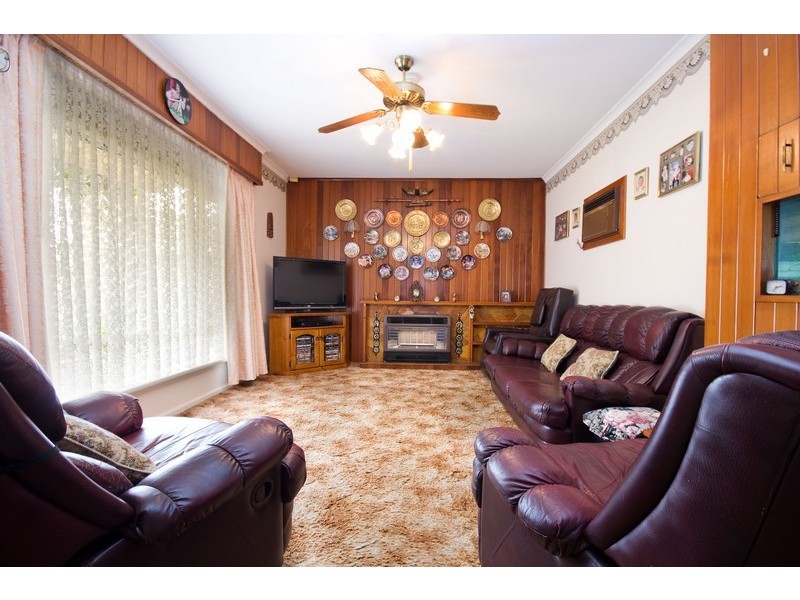 7 McIntosh Crescent, Brahma Lodge SA 5109