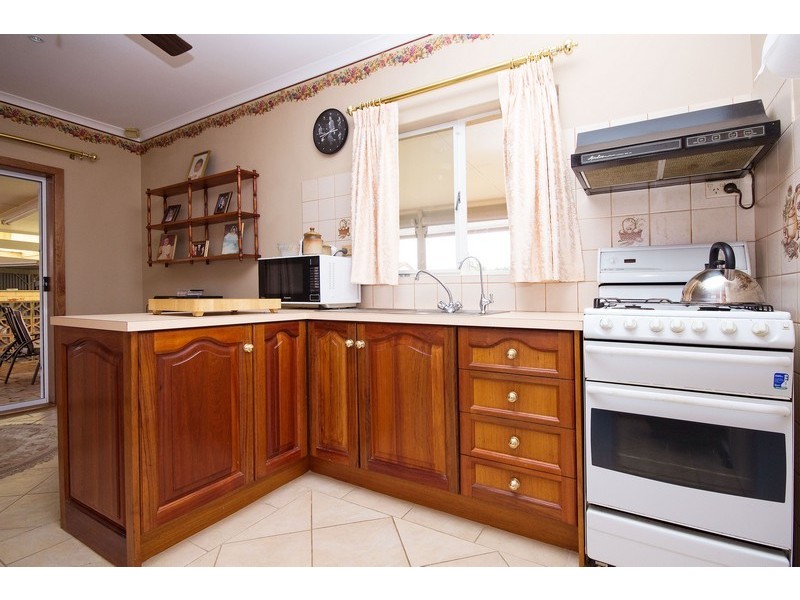 7 McIntosh Crescent, Brahma Lodge SA 5109