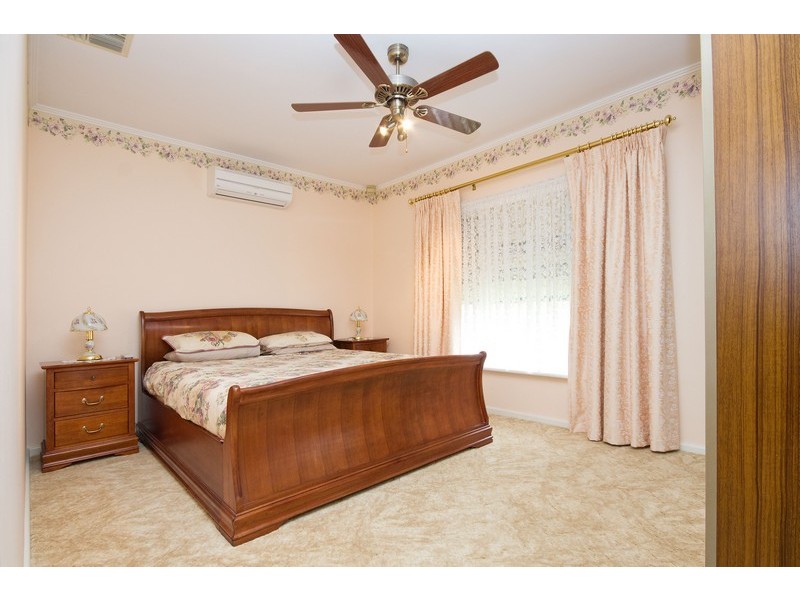 7 McIntosh Crescent, Brahma Lodge SA 5109