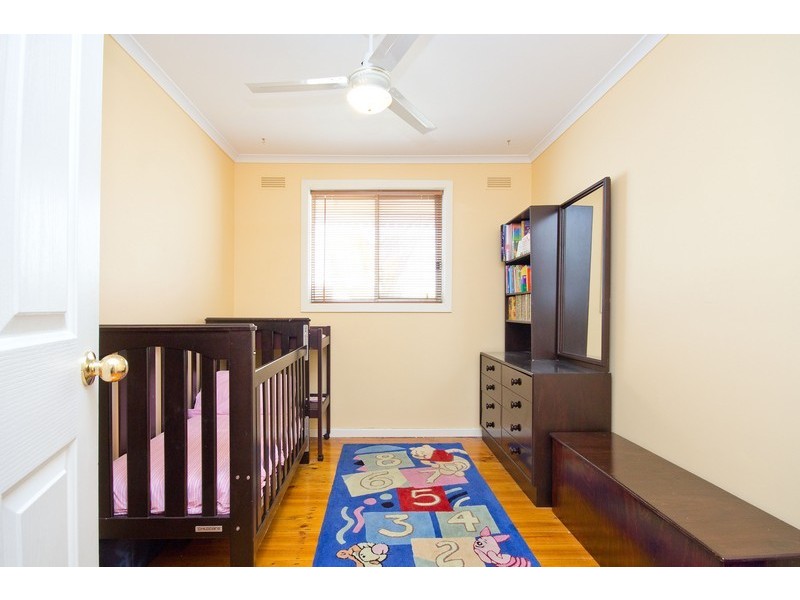 11 Earlsfield Avenue, Salisbury East SA 5109