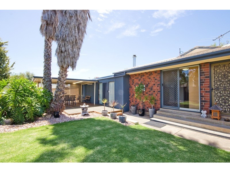 11 Earlsfield Avenue, Salisbury East SA 5109