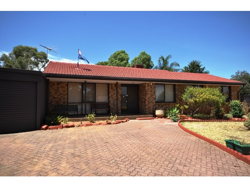 2 Geoff Court, Salisbury Heights SA 5109