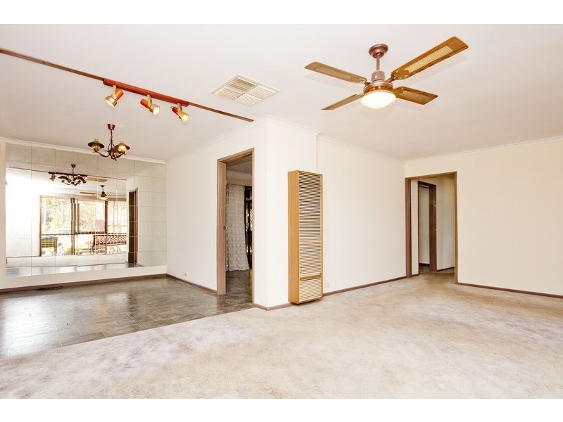 2 Geoff Court, Salisbury Heights SA 5109