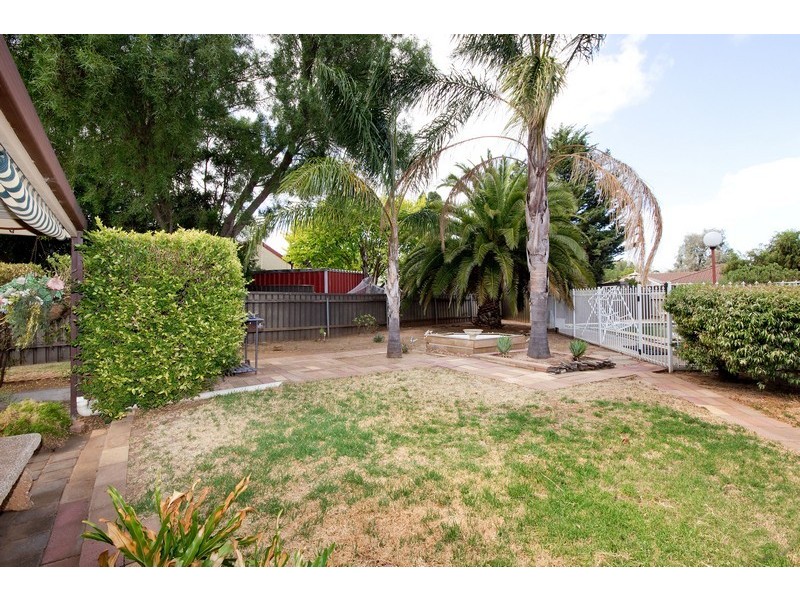 2 Geoff Court, Salisbury Heights SA 5109