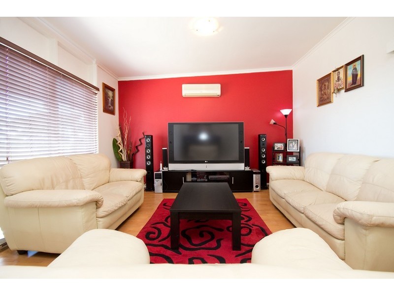 7 Yulinda Terrace, Para Hills SA 5096