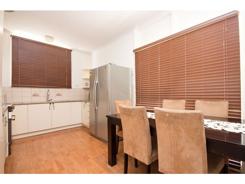 7 Yulinda Terrace, Para Hills SA 5096