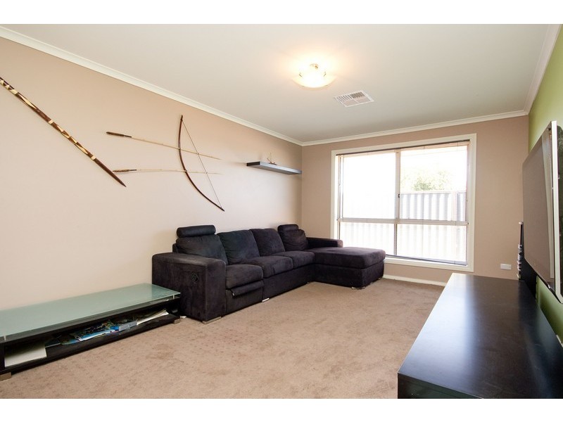 1 Wood Street, Andrews Farm SA 5114