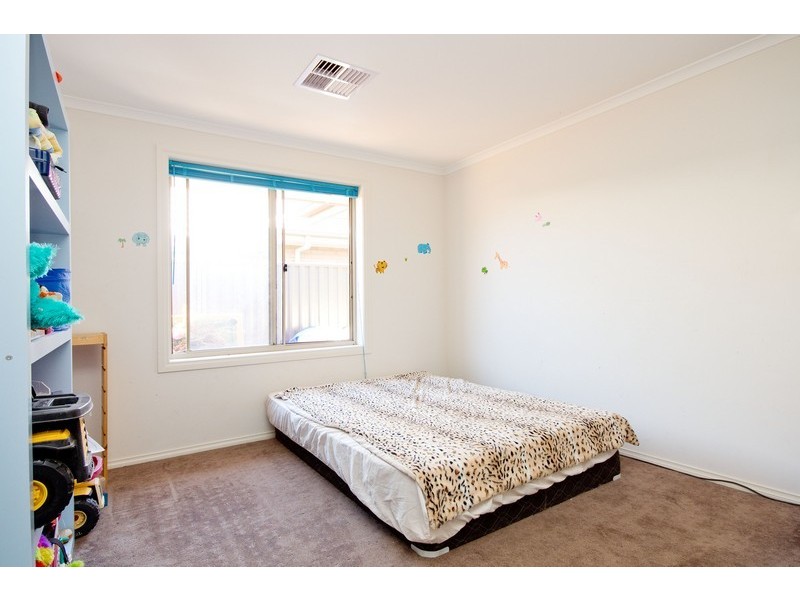 1 Wood Street, Andrews Farm SA 5114