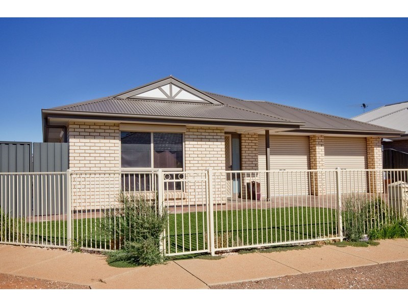 1 Wood Street, Andrews Farm SA 5114