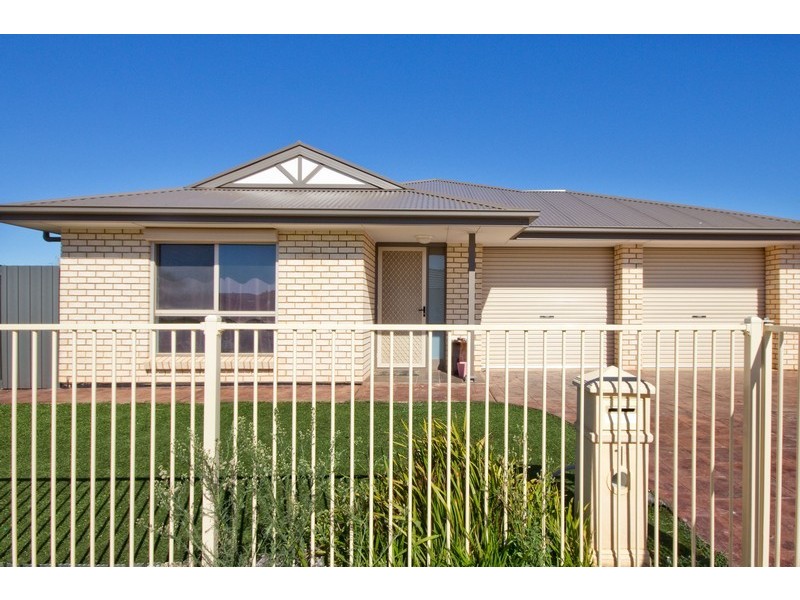 1 Wood Street, Andrews Farm SA 5114