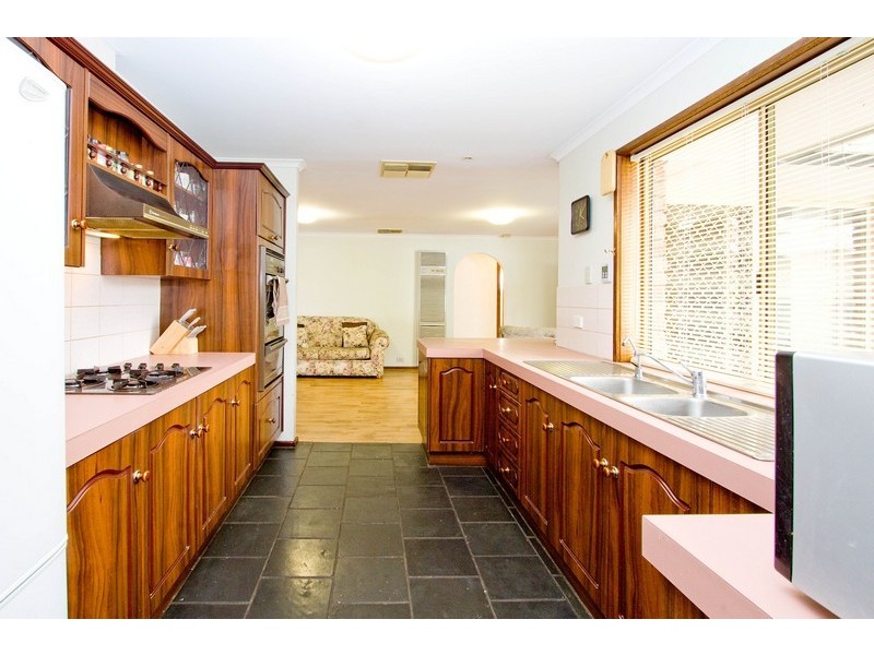 26 Gumbrae Avenue, Salisbury Downs SA 5108