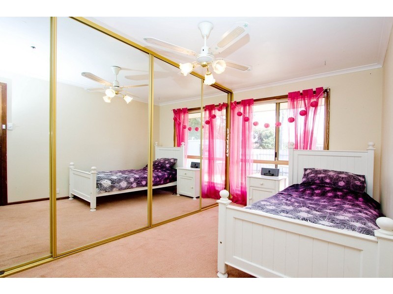 26 Gumbrae Avenue, Salisbury Downs SA 5108