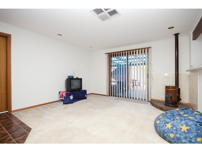 9 Kosmina Crescent, Hillbank SA 5112