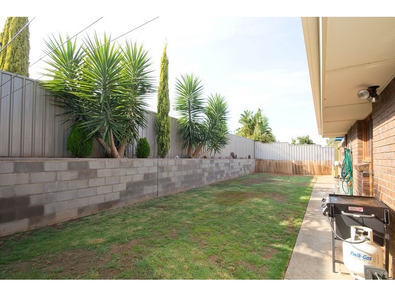 9 Kosmina Crescent, Hillbank SA 5112