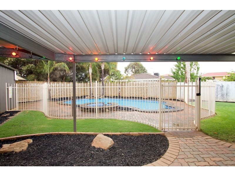 4 Primrose Court, Parafield Gardens SA 5107