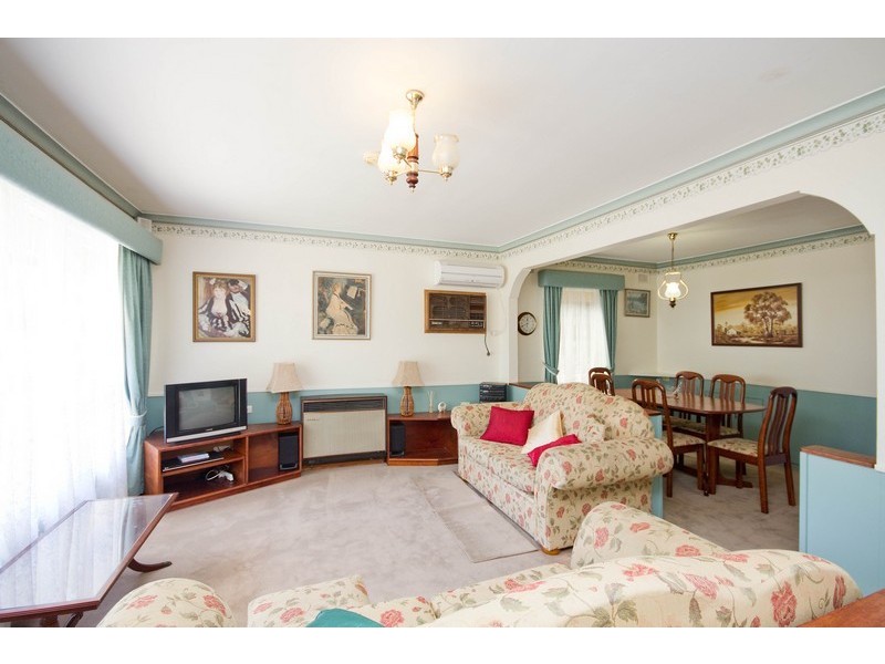 8 Warminster Road, Elizabeth Park SA 5113