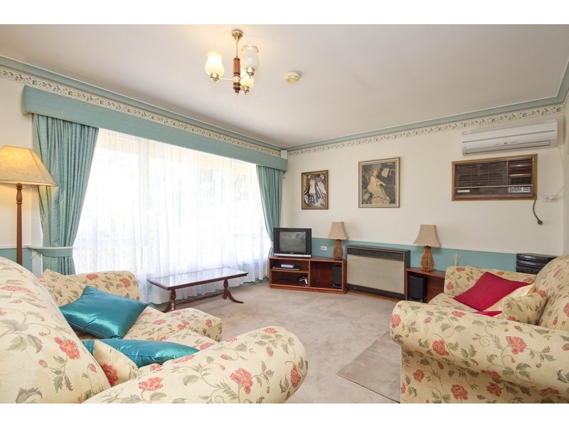 8 Warminster Road, Elizabeth Park SA 5113