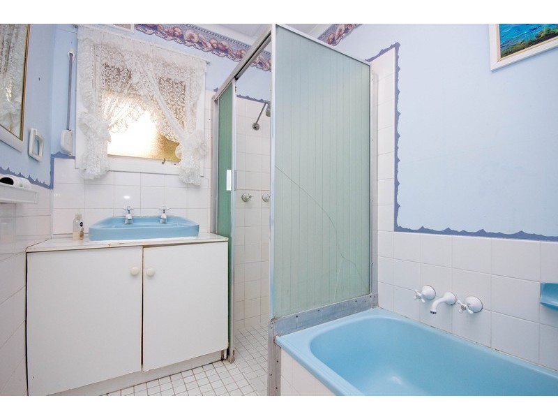 8 Warminster Road, Elizabeth Park SA 5113