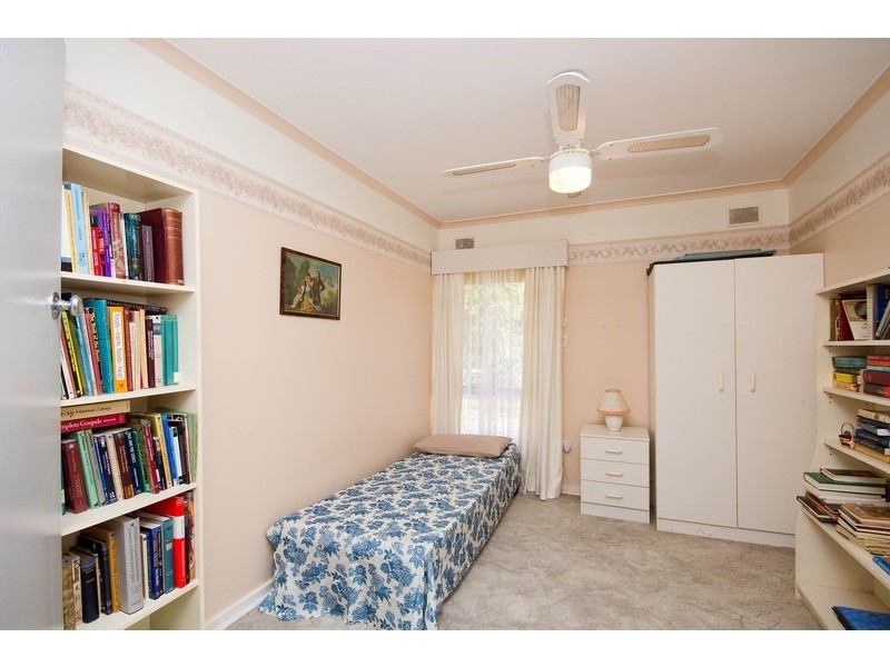 8 Warminster Road, Elizabeth Park SA 5113