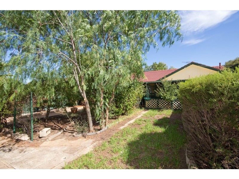 8 Warminster Road, Elizabeth Park SA 5113