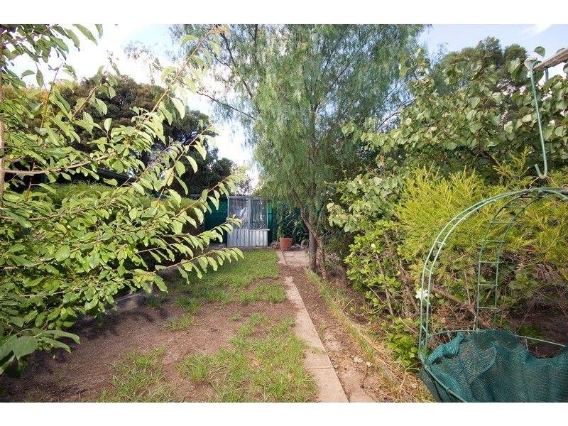 8 Warminster Road, Elizabeth Park SA 5113
