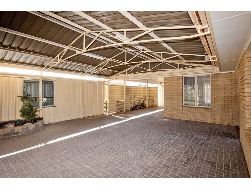 25 Insignia Avenue, Andrews Farm SA 5114