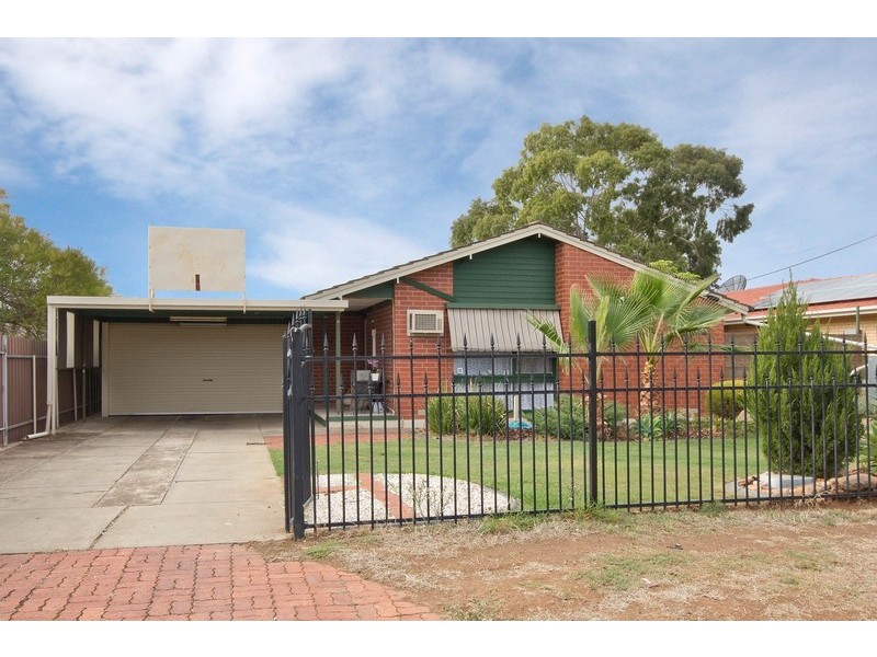 9 Ealing Street, Salisbury Downs SA 5108