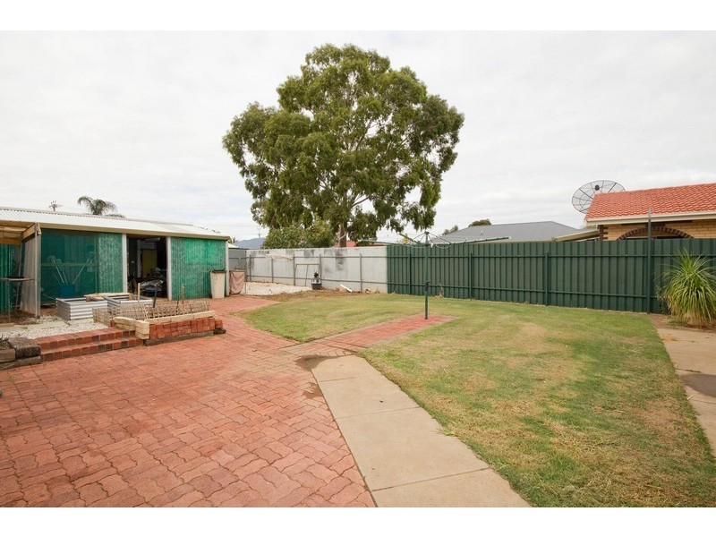 9 Ealing Street, Salisbury Downs SA 5108