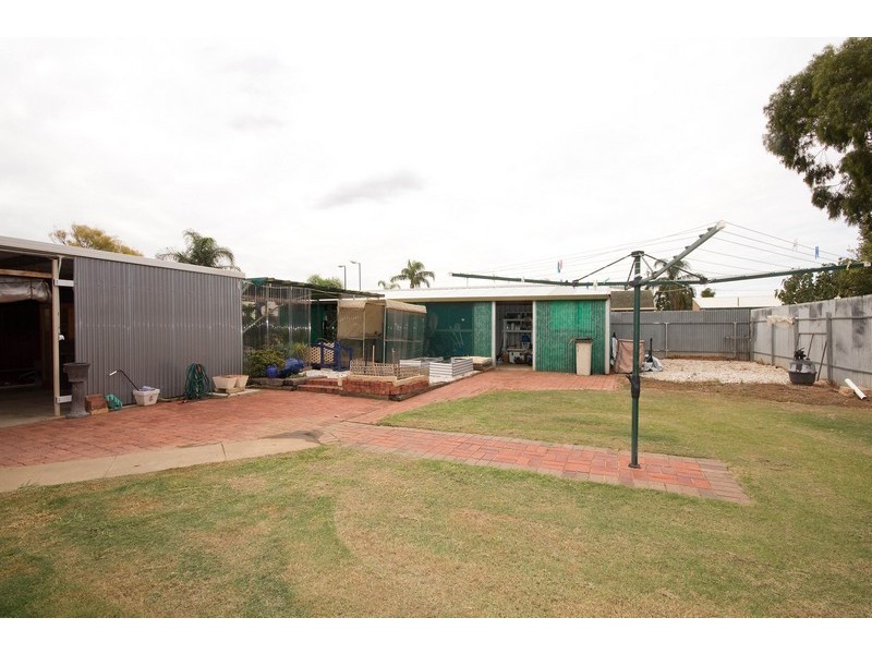 9 Ealing Street, Salisbury Downs SA 5108