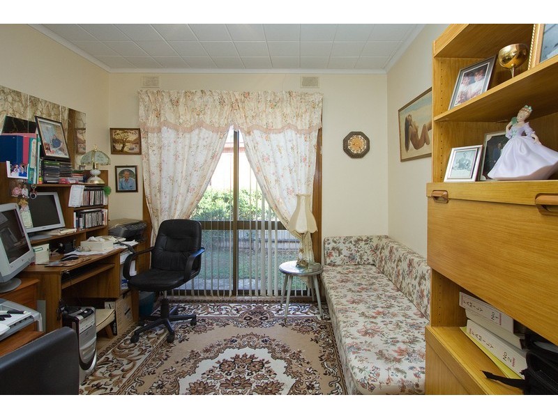 15 Marleycombe Road, Elizabeth Vale SA 5112