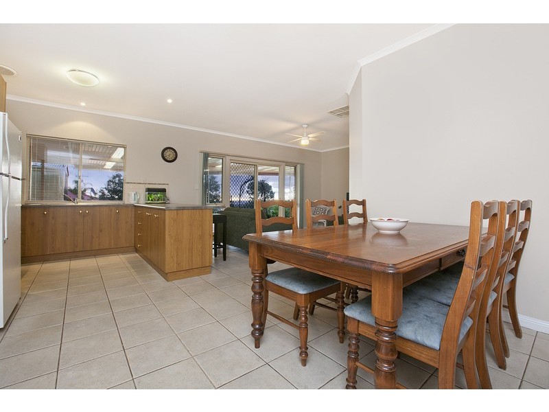 27 Modra Circuit, Hillbank SA 5112