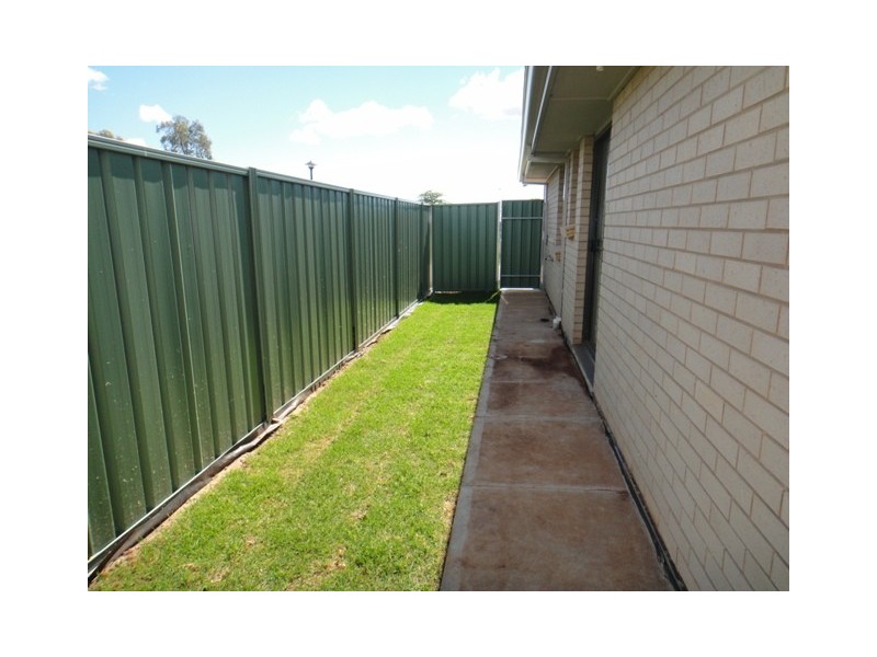 5 Liverpool Place, Elizabeth Park SA 5113