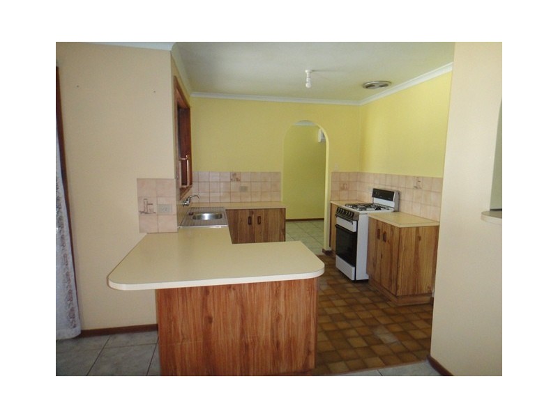 8 Chelsea Avenue, Burton SA 5110