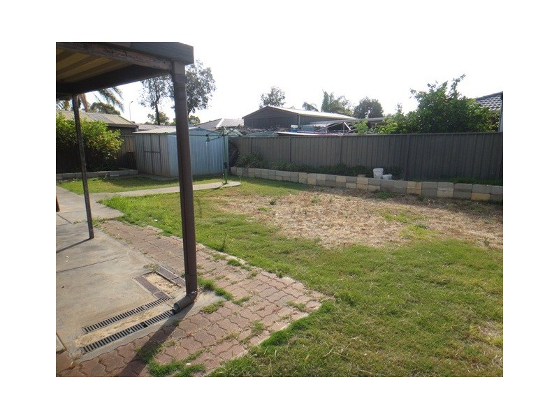 8 Chelsea Avenue, Burton SA 5110