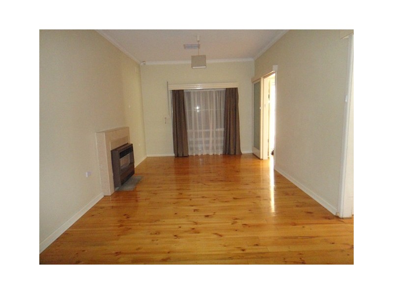 4 Treves Street, Elizabeth Vale SA 5112