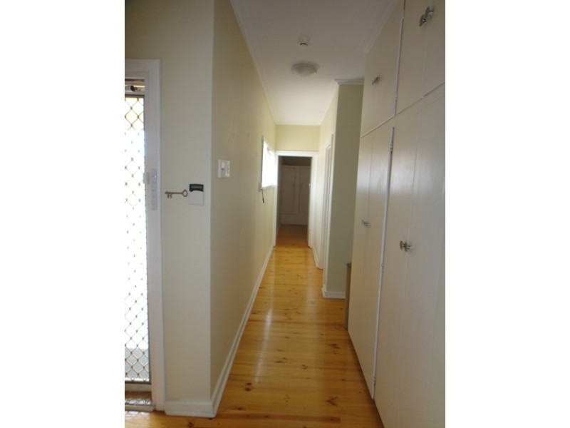 4 Treves Street, Elizabeth Vale SA 5112