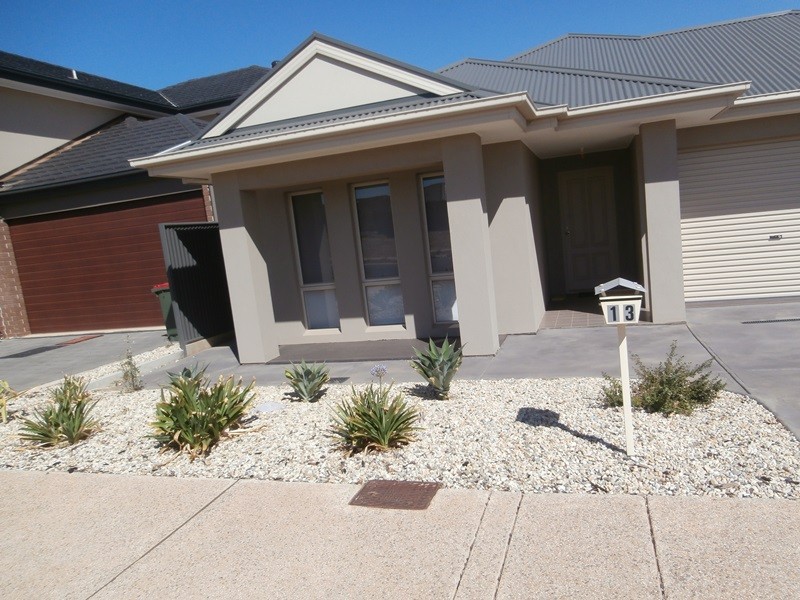 13 The Avenue, Blakeview SA 5114