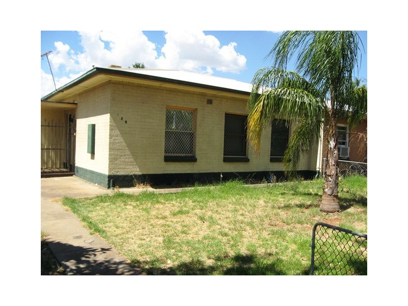 129 Hogarth Road, Elizabeth South SA 5112