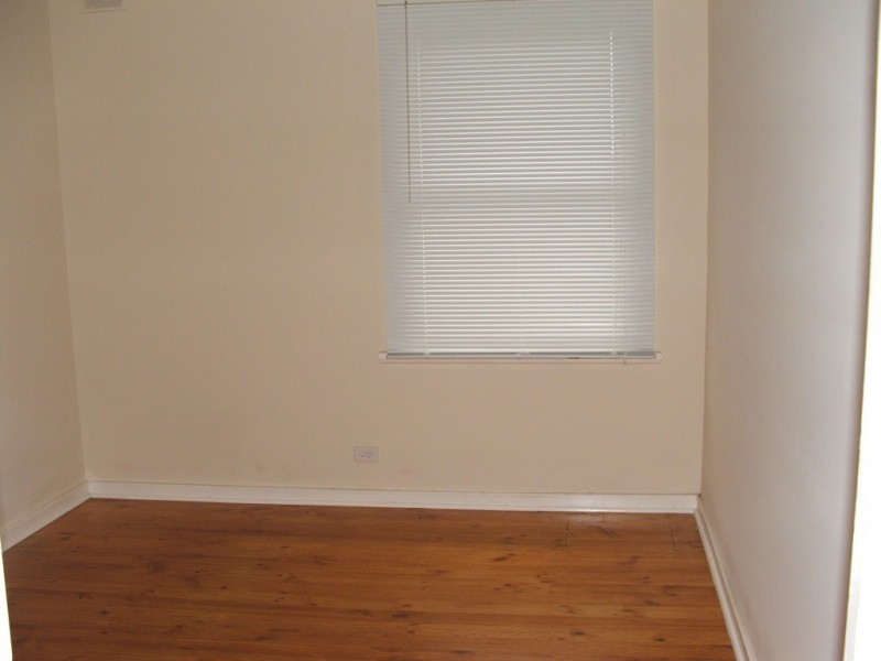 22 Rollison Road, Elizabeth Vale SA 5112