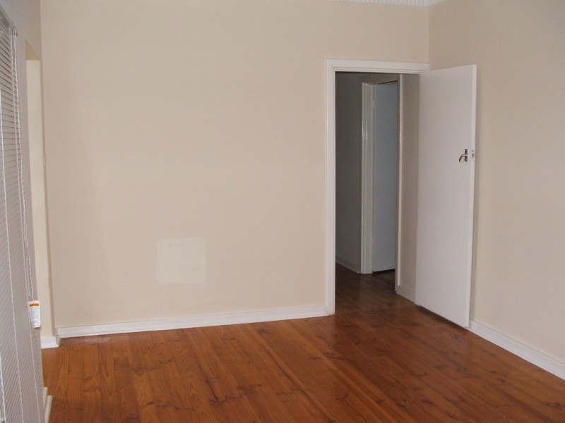 22 Rollison Road, Elizabeth Vale SA 5112