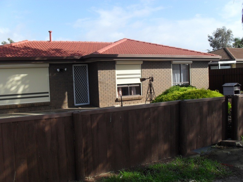 5 Atkinson Drive, Burton SA 5110