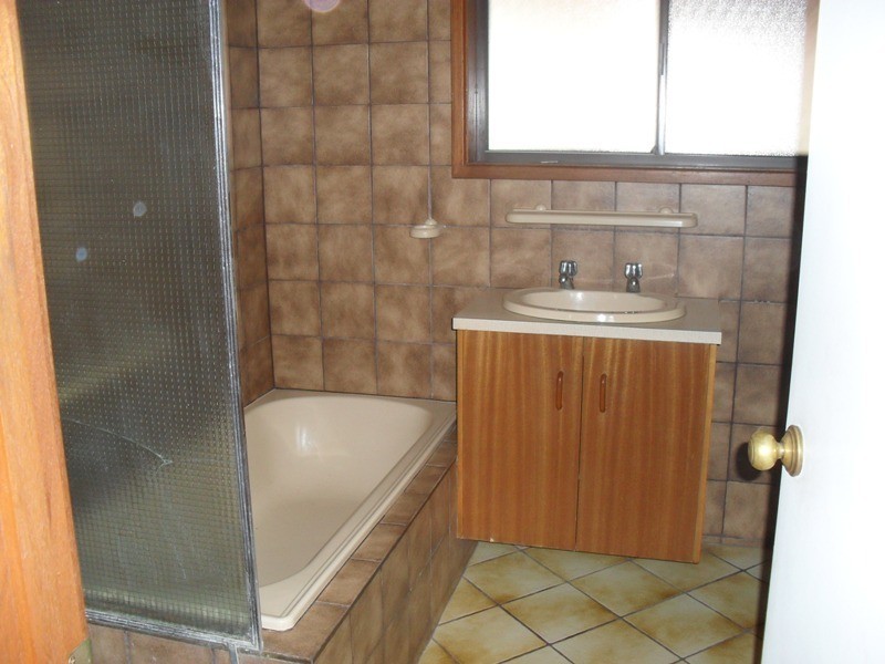 5 Atkinson Drive, Burton SA 5110